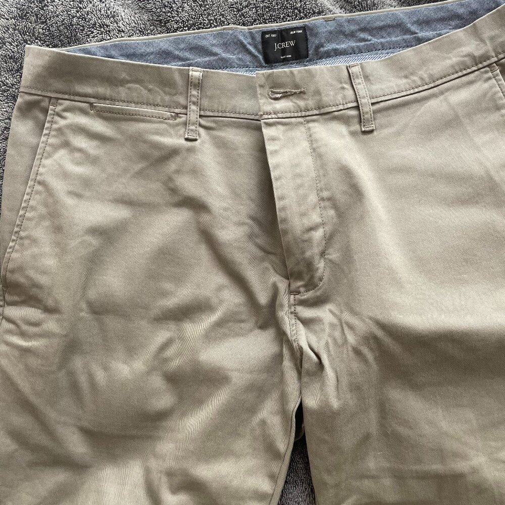 J. Crew 484 Slim Chinos - 32/30